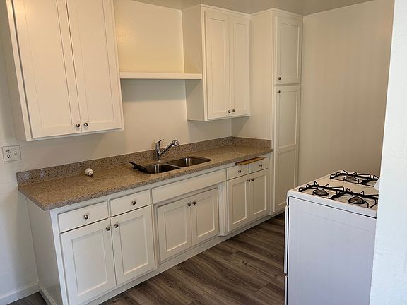 2nd image of 549 E Hurst St APT 1