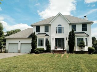 1 Royal Woods Ct, Jackson, NJ 08527