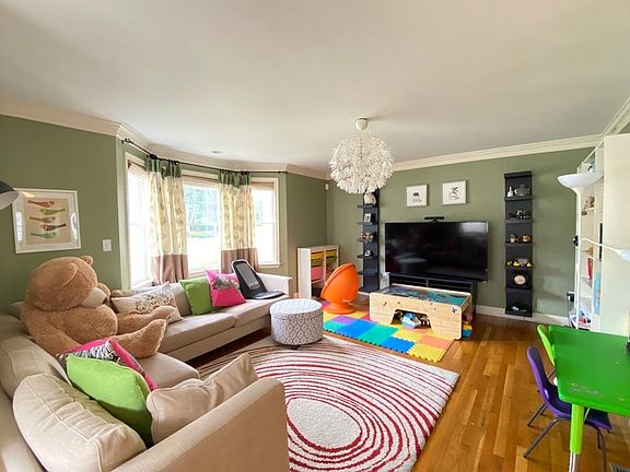 2nd image of 143 Church St #1