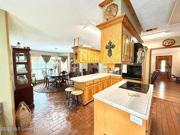 4th image of 2212 Jackson Liberty Dr NW