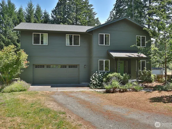 4194 Moorland Place, Clinton, WA 98236