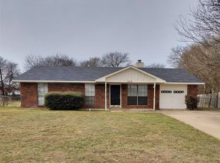 1018 Alexis Ct, Glenn Heights, TX 75154