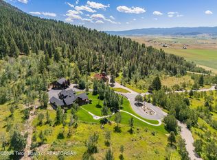 501 Keystone Trl, Etna, WY 83118