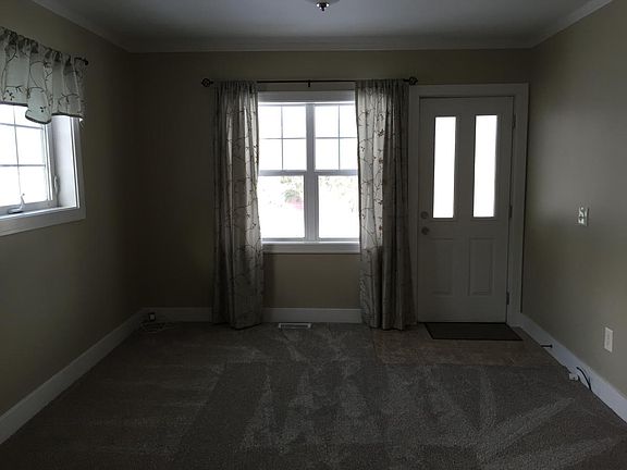 5th image of 336 Brady St NW