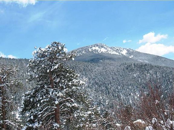 Fantastic Foothill Views!