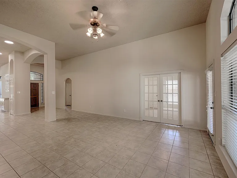 12460 Lyra Dr — Photo 26