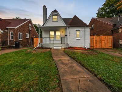 9910 Robson St, Detroit, MI, 48227