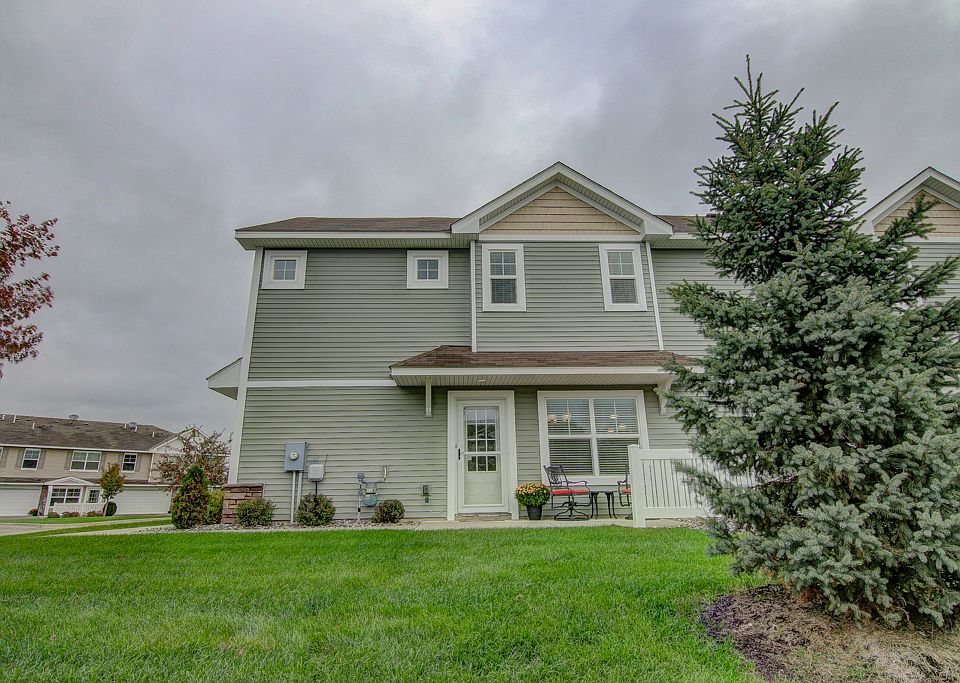 1st image of 3642 White Pine Way