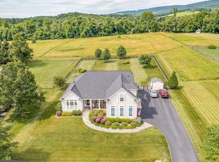 35987 Birch Hollow Ln, Purcellville, VA