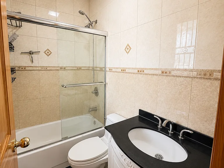 4222 Utopia Pkwy #1 — Photo 5