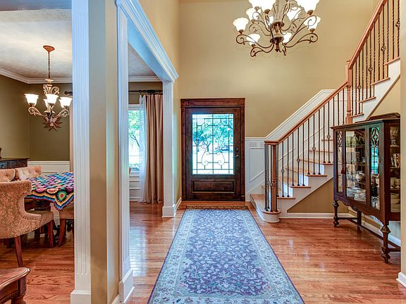5th image of 7043 Lake Bluff Ct
