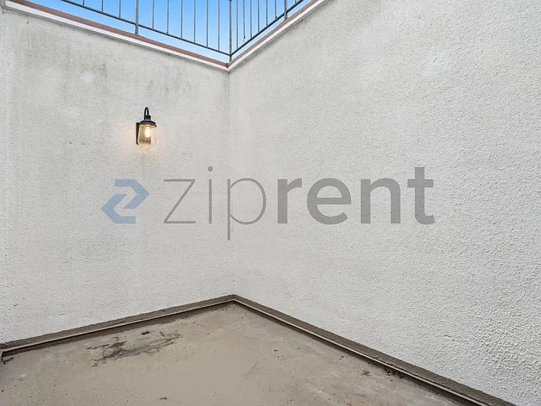 1200 Opal St #22 — Photo 27