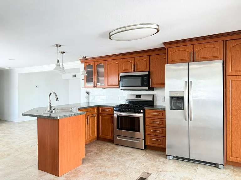 100 Sunset Ln — Photo 6