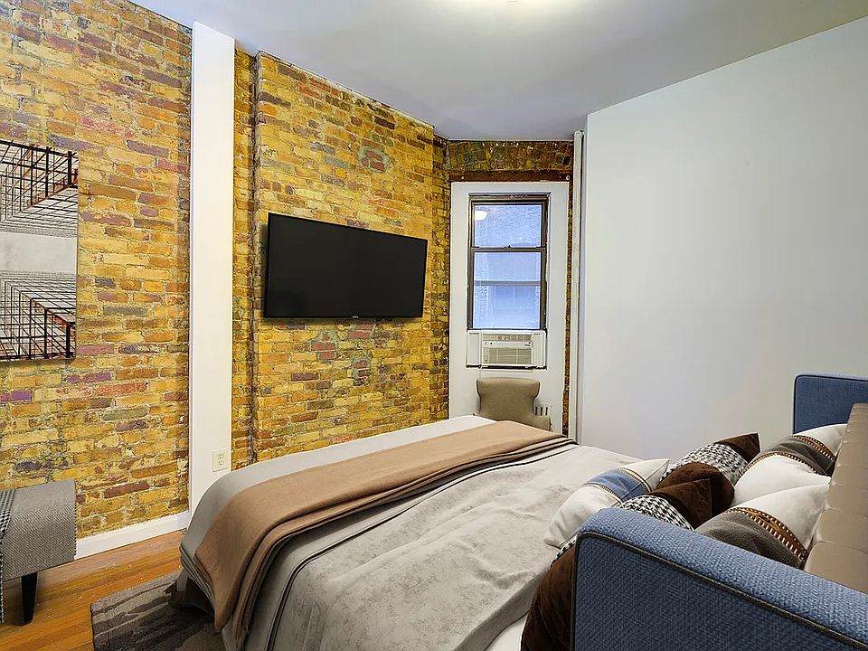 1st image of 7 Carmine St APT 16