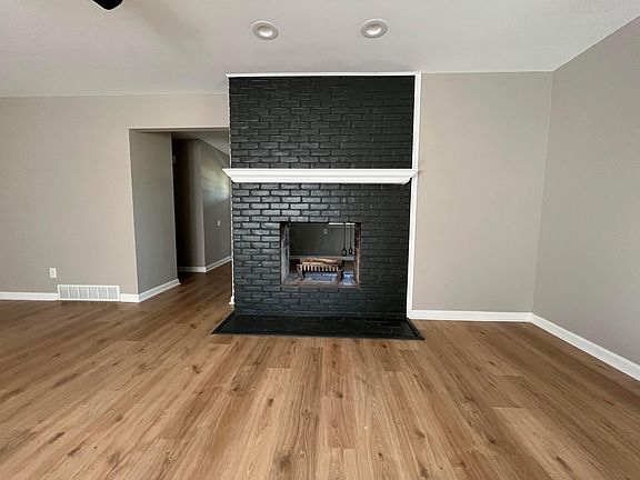 5th image of 3270 Sycamore Knolls Dr