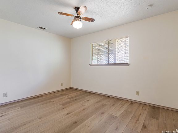 3rd image of 5111 Oldstead