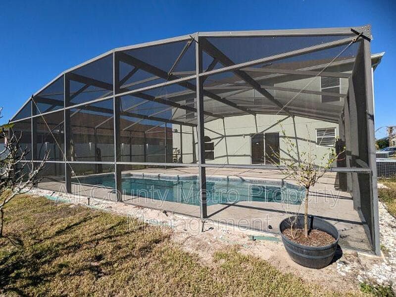 1st image of 5522 Sycamore Canyon Dr