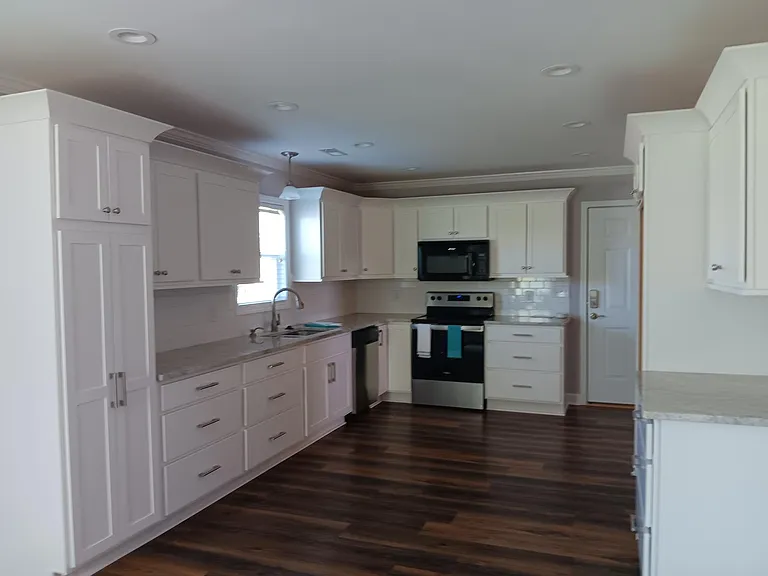 404 Tradd St — Photo 11