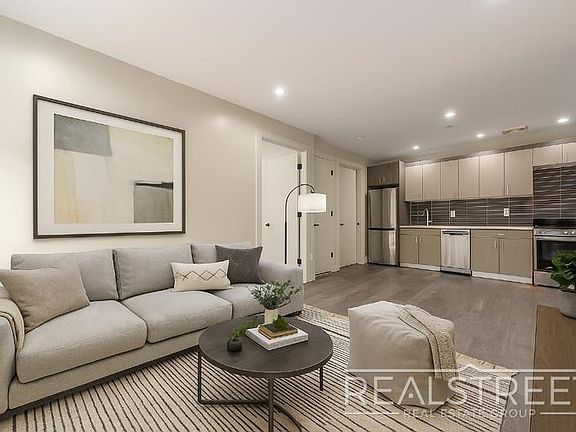 4th image of 730 E 32nd St #4R