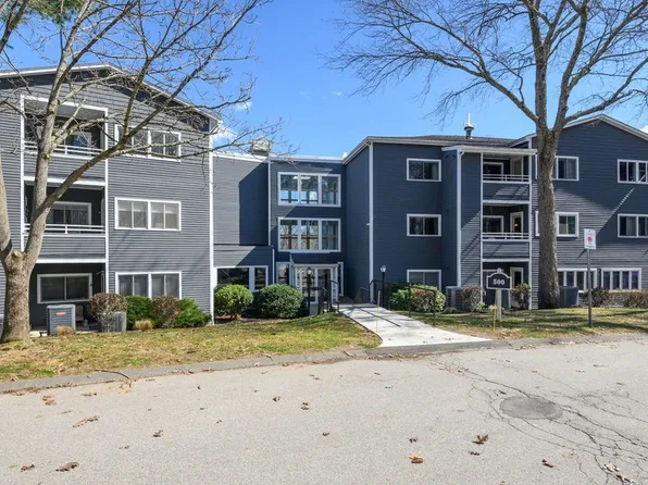 500 Colonial Dr Unit 207, Ipswich, MA 01938