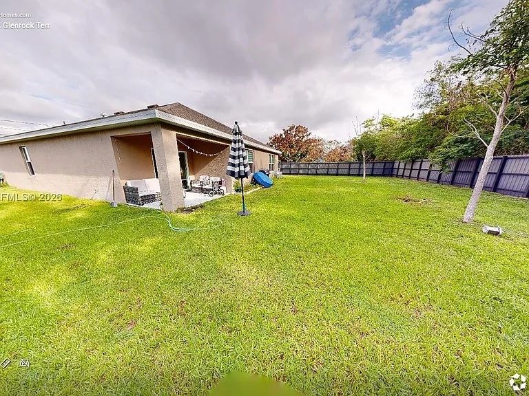 2137 SE Glenrock Ter — Photo 22
