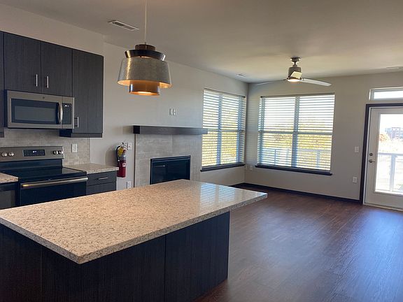 3rd image of 1708 5th St APT 502