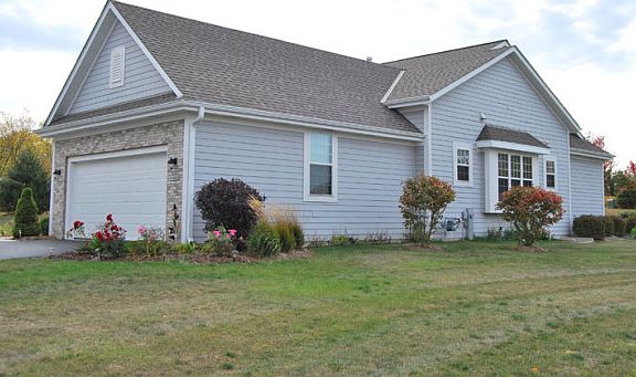 2.5 Car Garage