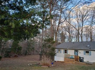 790 Lake Caroline Dr, Ruther Glen, VA 22546