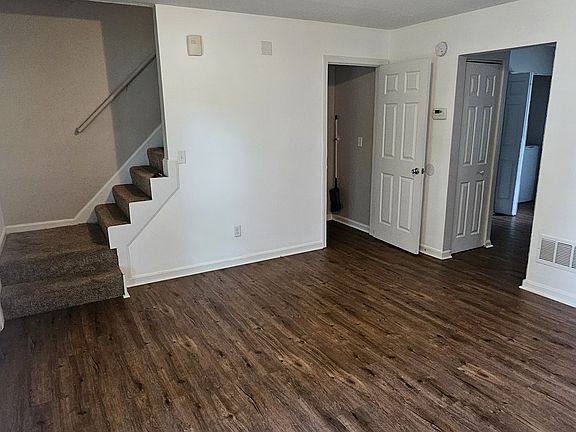 5th image of 245 Cherry St #B