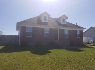 708 Oak Grove Blvd, Shepherdsville, KY 40165