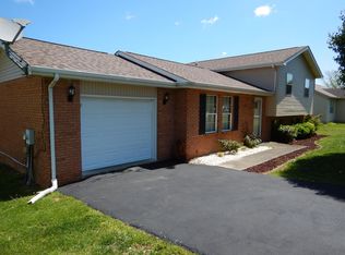 60 Carnation Dr, Corbin, KY 40701
