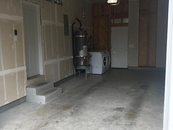 3rd image of 8648 Old Redwood Hwy