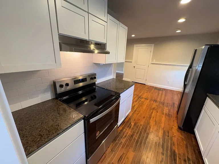 707 N Main St — Photo 7