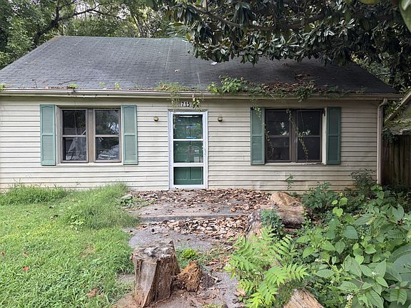 2nd image of 715 Lee St