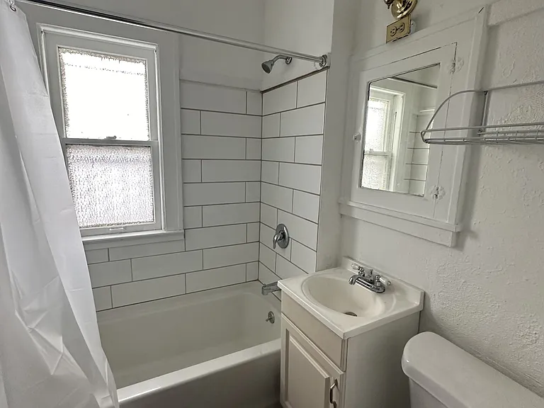 1442 W 101st St #16 — Photo 22