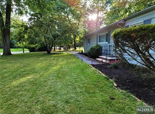 66 Arthur Dr, Parsippany, NJ 07054