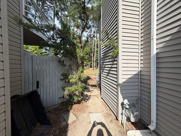 1630 Willow Cv — Photo 95