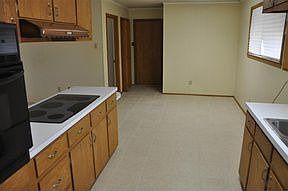 4th image of 5019 Lakemoor Dr