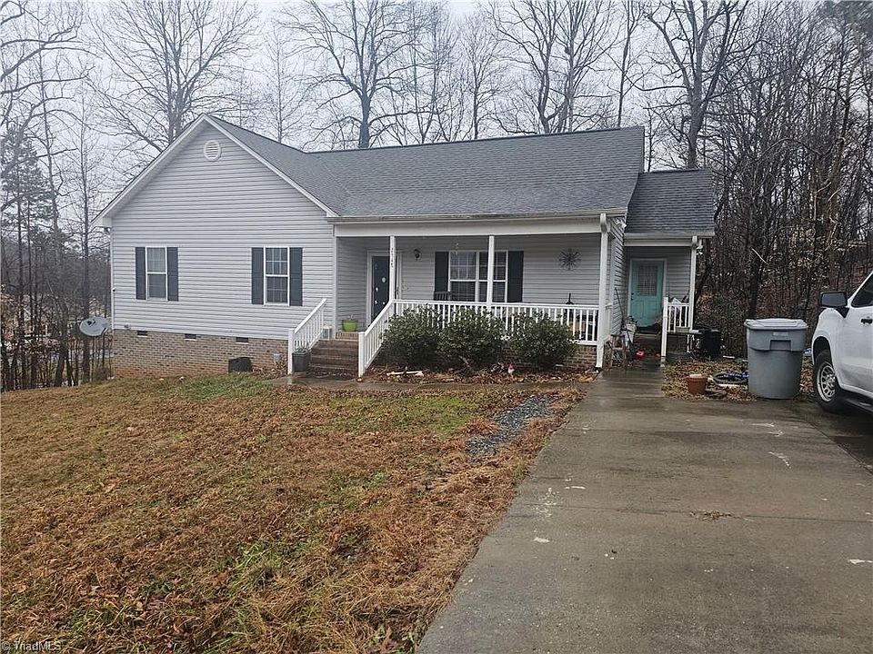 1st image of 2548 Strawberry Ln