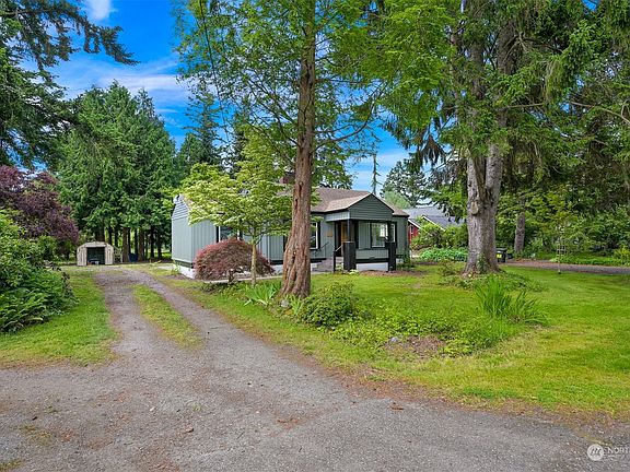3rd image of 2823 Cedarwood Avenue