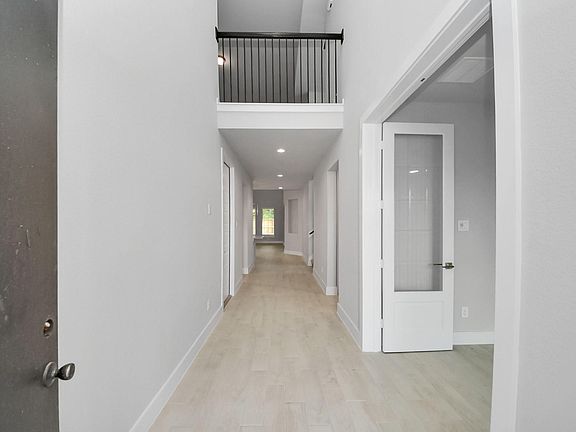 3rd image of 3205 Skerne Spring Dr