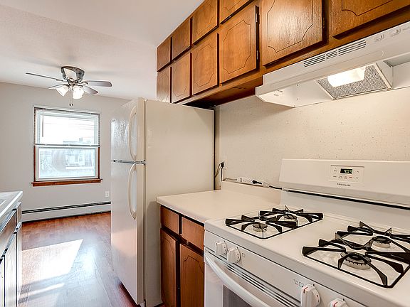 2nd image of 1910 Colfax Ave S #18163702