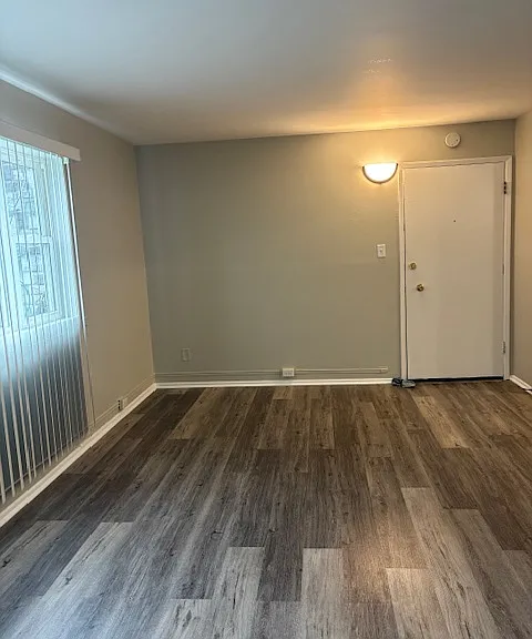 1103 Evans Ave — Photo 34