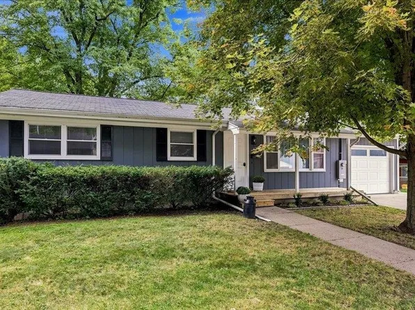 625 Greenfield St, Dubuque, IA 52001