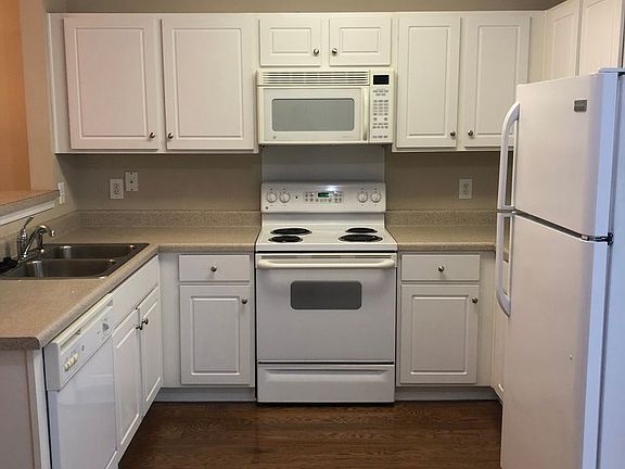 2nd image of 3303 Harpeth Springs Dr
