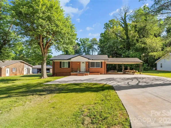 2275 19th Ave NE, Hickory, NC 28601