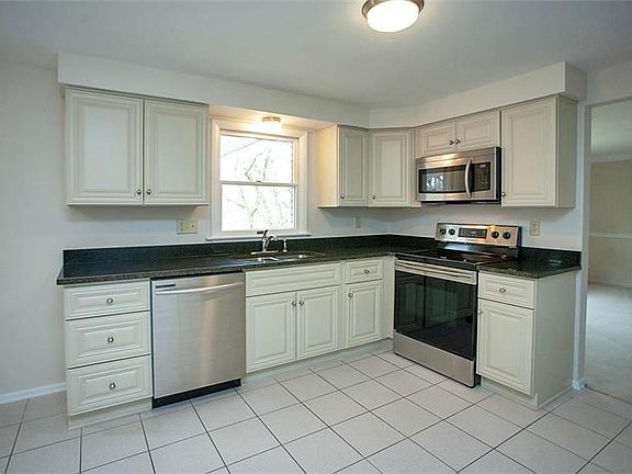 5th image of 3802 Harwick Ct
