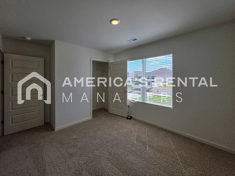 636 Wenonah Way — Photo 11
