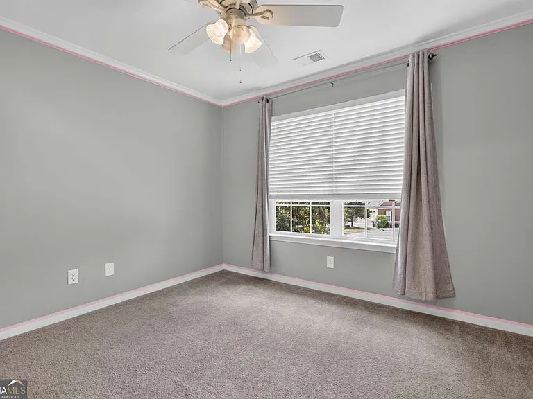 153 Fitzroy Ln — Photo 34