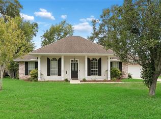 6039 Chateau Loire Cir, Mandeville, LA 70448